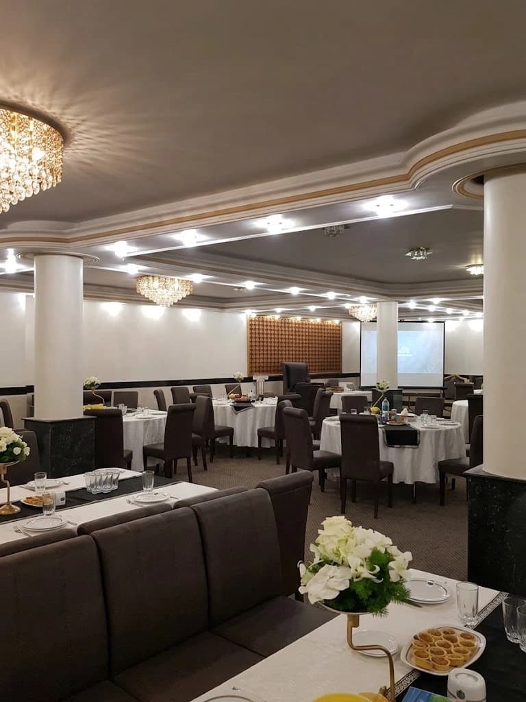 تالار زمرد پاسداران