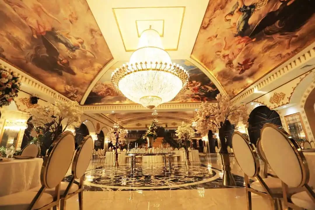 باغ عمارت فاخر