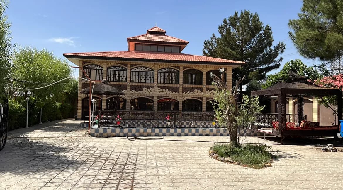 باغ تالار فدک رباط کریم